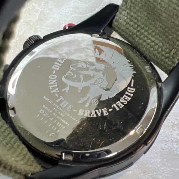 Diesel Men's Watch 10 bar DZ-4189 Only The Brave Green/Black Band NEW BATTERY - Picture 5 of 16